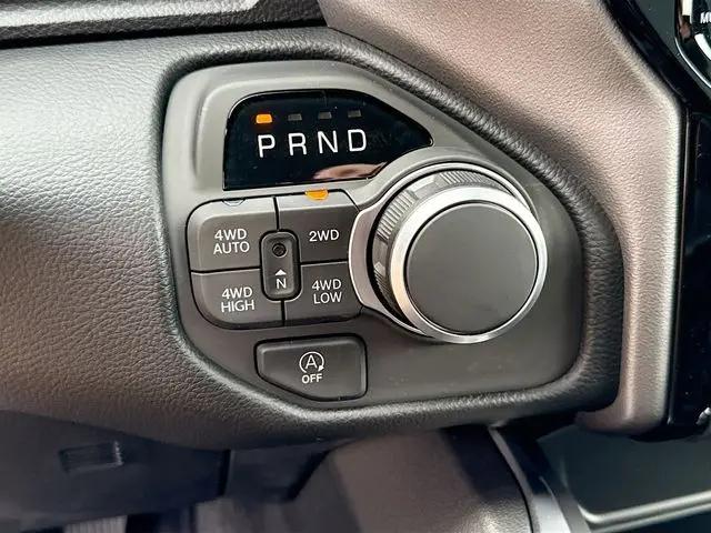 2026 Ram 1500 Big Horn Crew Cab 4x4 64 Box