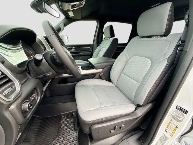2026 Ram 1500 Big Horn Crew Cab 4x4 64 Box