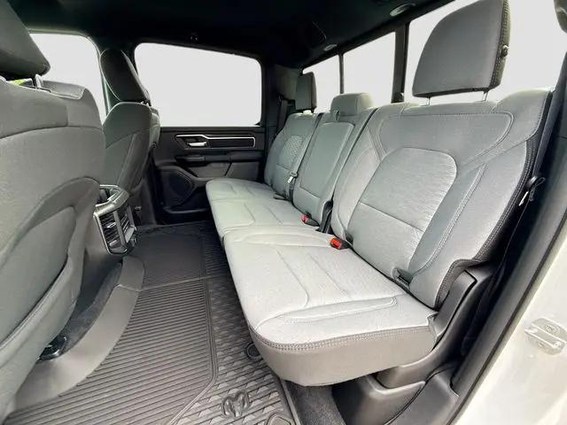 2026 Ram 1500 Big Horn Crew Cab 4x4 64 Box