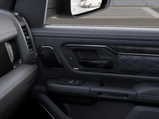 2026 Ram 1500 Limited Crew Cab 4x4 57 Box