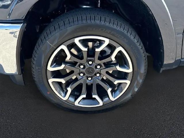 2026 Ram 1500 Limited Crew Cab 4x4 57 Box