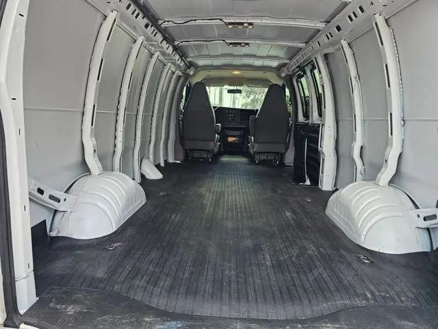2024 GMC Savana Cargo RWD 2500 Extended Wheelbase Work Van