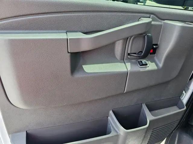 2024 GMC Savana Cargo RWD 2500 Extended Wheelbase Work Van