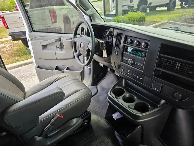 2024 GMC Savana Cargo RWD 2500 Extended Wheelbase Work Van