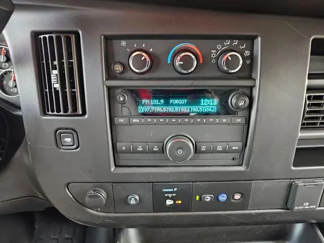 2024 GMC Savana Cargo RWD 2500 Extended Wheelbase Work Van