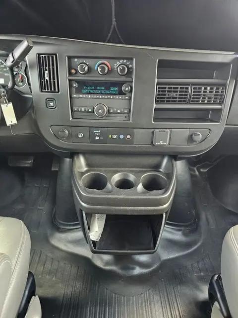 2024 GMC Savana Cargo RWD 2500 Extended Wheelbase Work Van