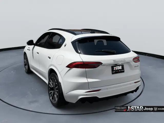 2023 Maserati Grecale Modena