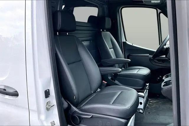 2025 Mercedes-Benz Sprinter 2500 Standard Roof 4-Cyl Diesel HO