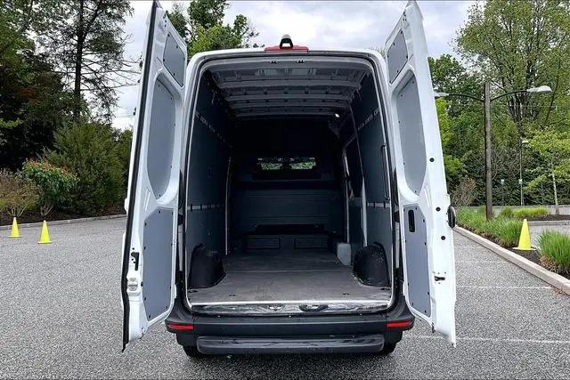 2025 Mercedes-Benz Sprinter 2500 Standard Roof 4-Cyl Diesel HO