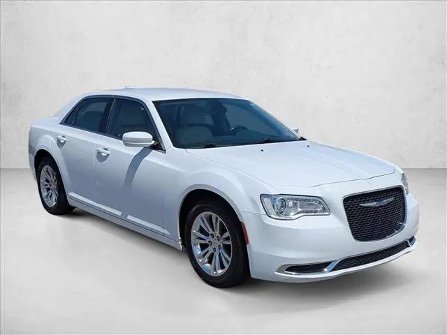 2019 Chrysler 300 Touring L