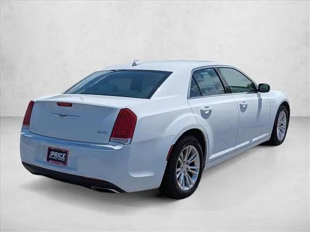 2019 Chrysler 300 Touring L