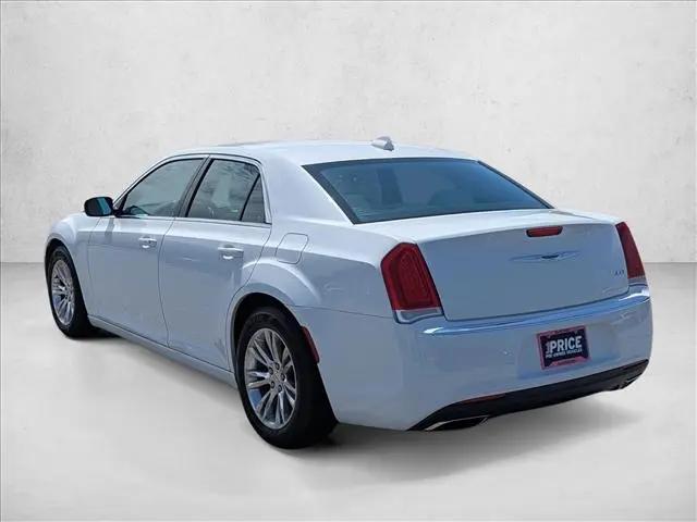 2019 Chrysler 300 Touring L