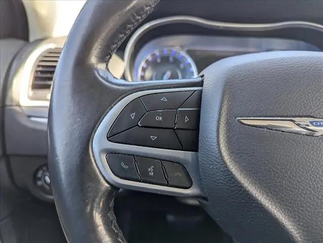 2019 Chrysler 300 Touring L