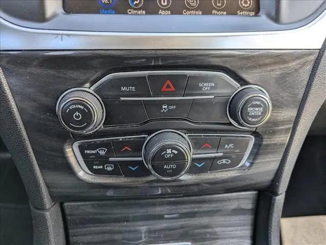 2019 Chrysler 300 Touring L