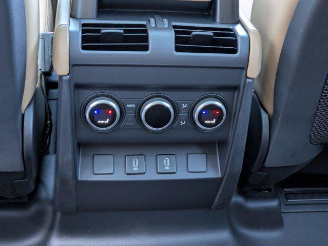 2026 Land Rover Defender P400 X-Dynamic SE