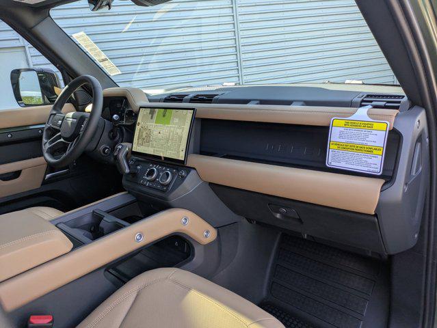 2026 Land Rover Defender P400 X-Dynamic SE