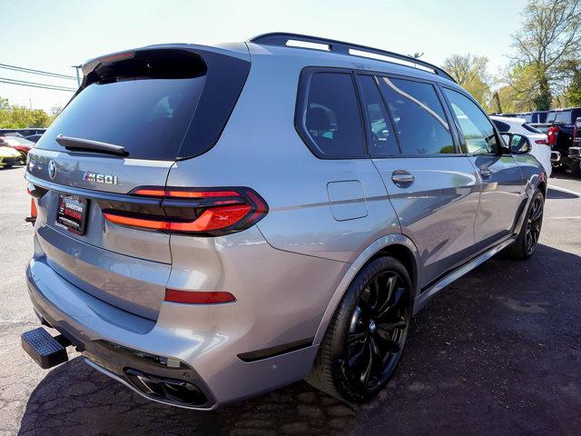 2024 BMW X7 M60i