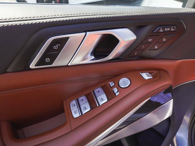 2024 BMW X7 M60i