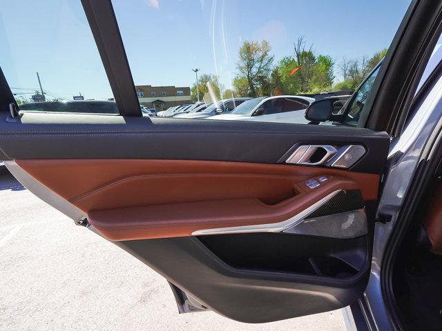2024 BMW X7 M60i