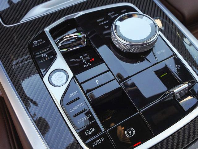 2024 BMW X7 M60i
