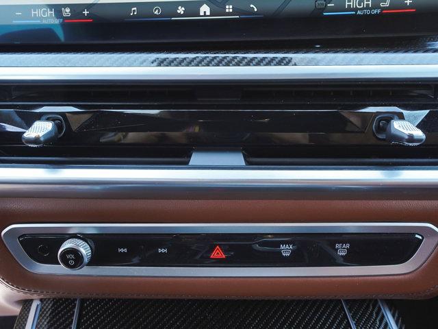 2024 BMW X7 M60i
