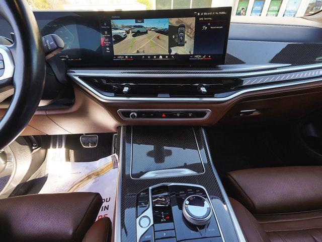 2024 BMW X7 M60i