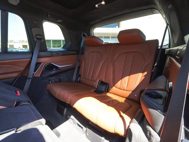 2024 BMW X7 M60i