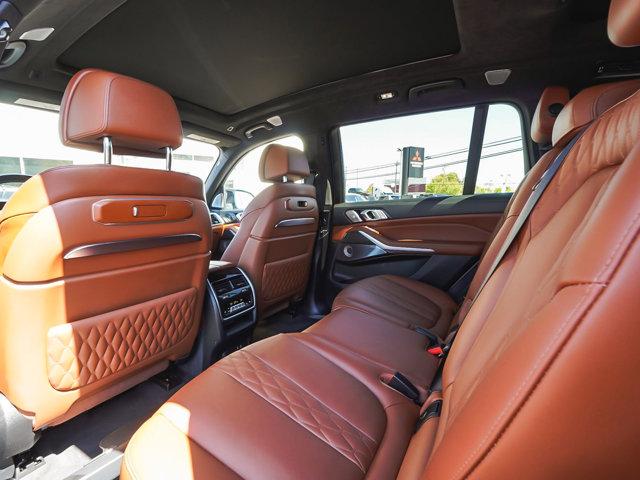 2024 BMW X7 M60i
