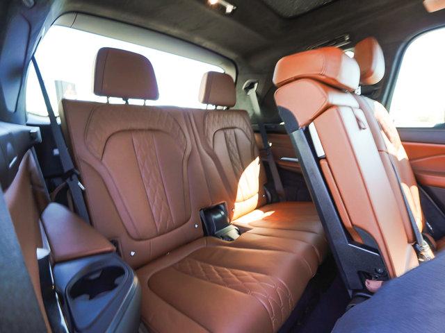2024 BMW X7 M60i
