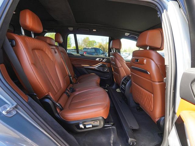 2024 BMW X7 M60i