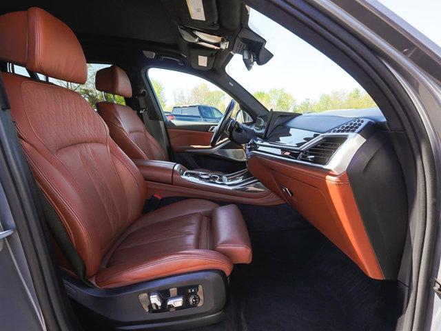 2024 BMW X7 M60i