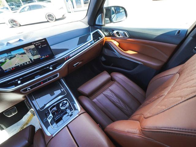 2024 BMW X7 M60i