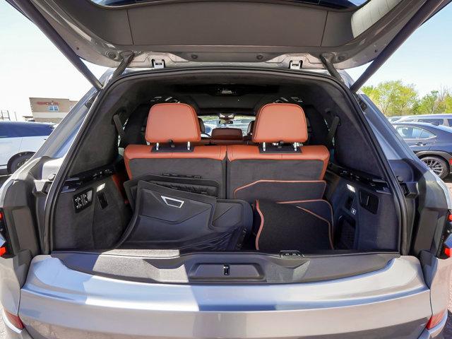 2024 BMW X7 M60i