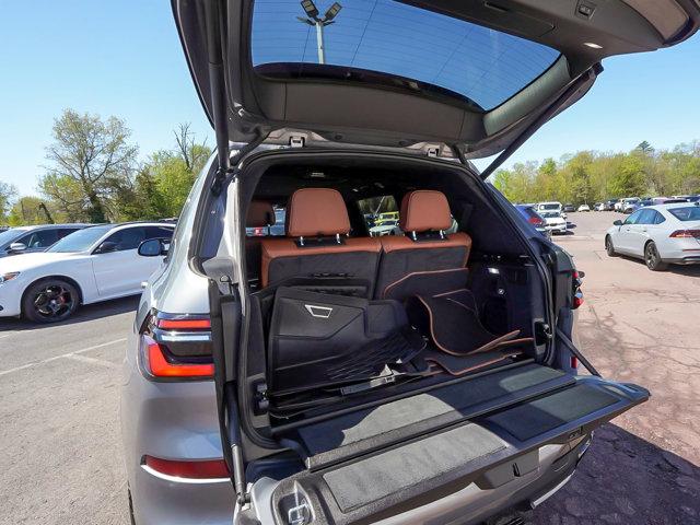 2024 BMW X7 M60i