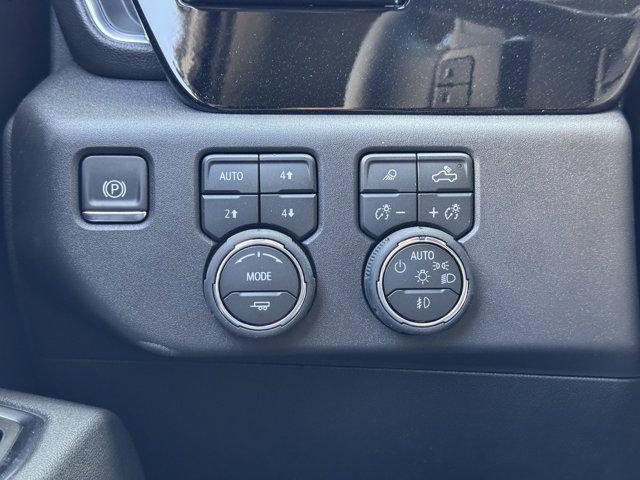 2026 Chevrolet Silverado 1500 4WD Crew Cab Short Bed LT Trail Boss
