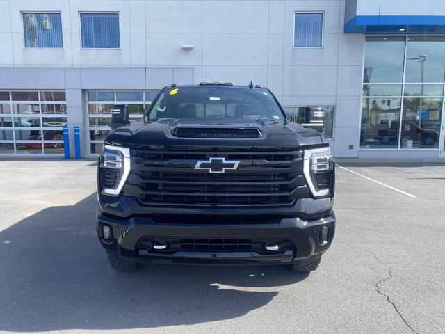 2026 Chevrolet Silverado 2500HD Crew Cab, Standard Bed, High Country, 4WD