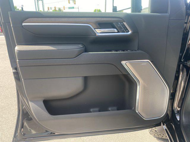 2026 Chevrolet Silverado 2500HD Crew Cab, Standard Bed, High Country, 4WD
