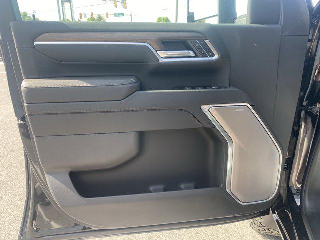 2026 Chevrolet Silverado 2500HD Crew Cab, Standard Bed, High Country, 4WD
