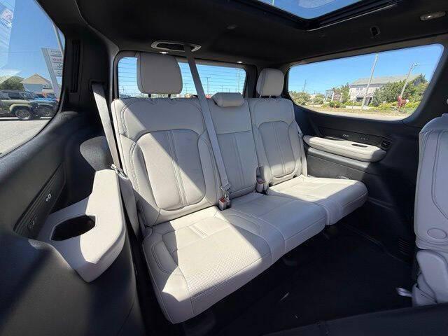 2025 Jeep Wagoneer Series III 4x4