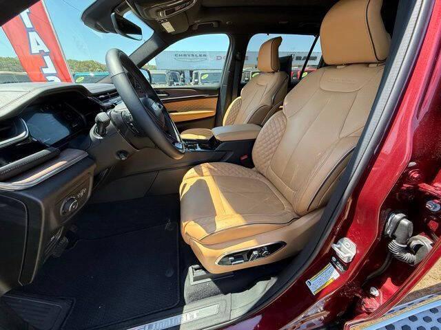 2025 Jeep Grand Cherokee L Summit 4x4