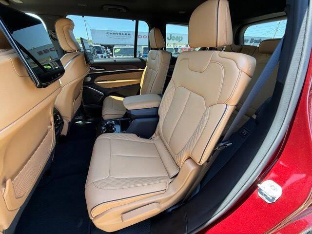 2025 Jeep Grand Cherokee L Summit 4x4