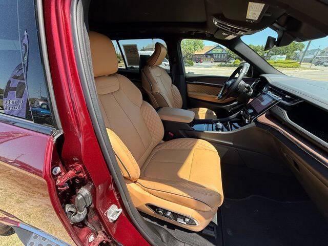 2025 Jeep Grand Cherokee L Summit 4x4
