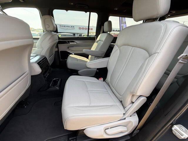 2025 Jeep Wagoneer Series III 4x4