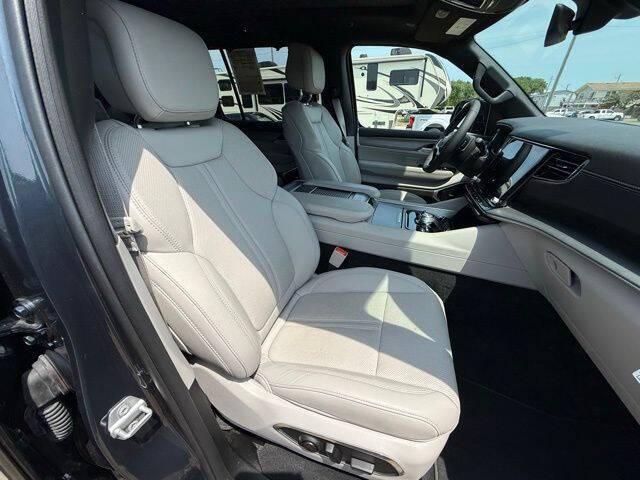 2025 Jeep Wagoneer Series III 4x4
