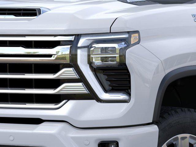 2026 Chevrolet Silverado 3500HD Crew Cab, Standard Bed, High Country, 4WD