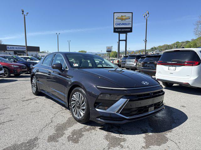 2025 Hyundai Sonata Hybrid Limited for sale in Altoona, PA