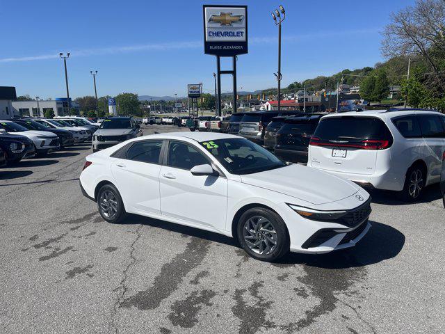 2025 Hyundai Elantra Hybrid Blue for sale in Altoona, PA