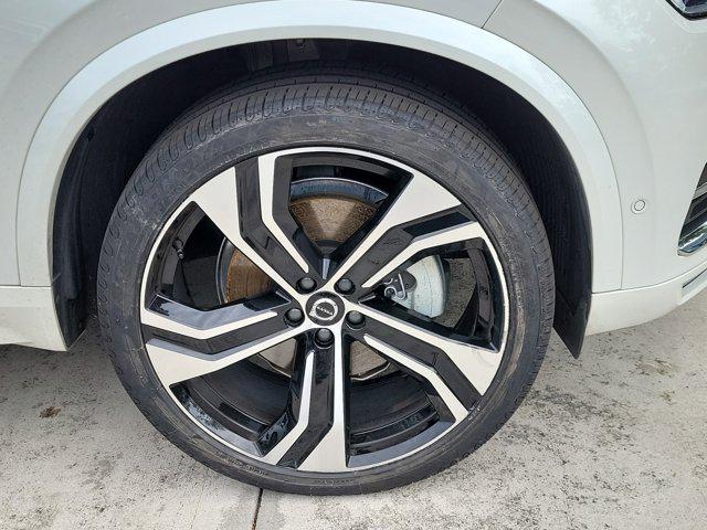 2024 Volvo XC90 B6 Ultimate Bright Theme 7-Seater