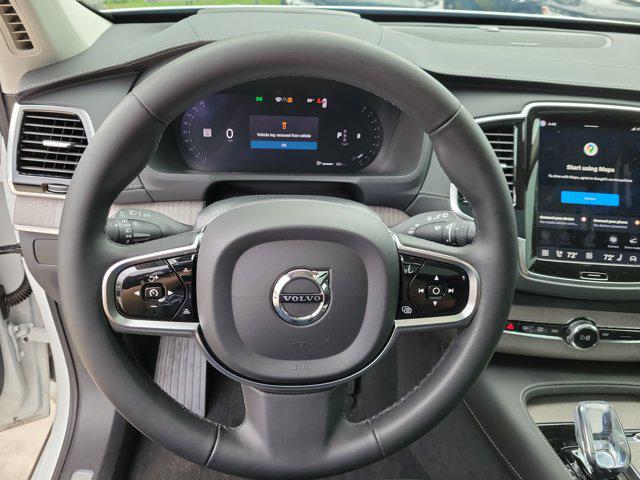 2024 Volvo XC90 B6 Ultimate Bright Theme 7-Seater