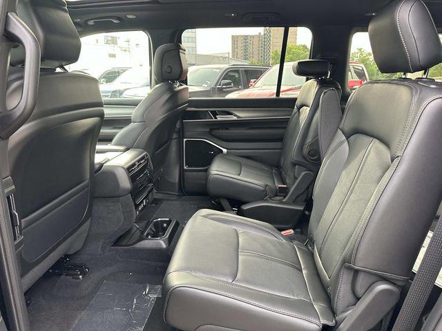2026 Jeep Grand Wagoneer 4x4